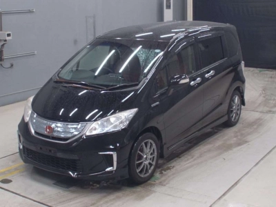 HONDA FREED HYBRID