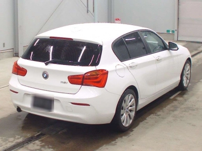 BMW 1 SERIES