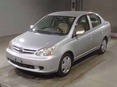 TOYOTA PLATZ