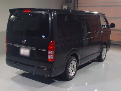 TOYOTA REGIUS VAN