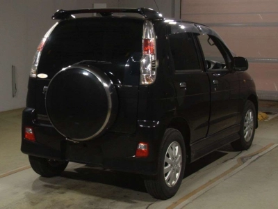 DAIHATSU TERIOS KID