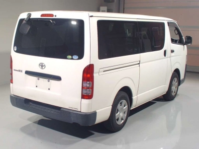 TOYOTA REGIUS VAN