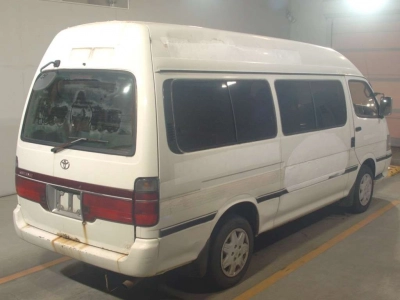 TOYOTA HIACE WAGON