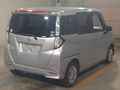 TOYOTA TANK