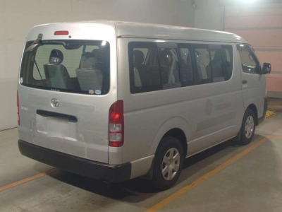 TOYOTA HIACE WAGON