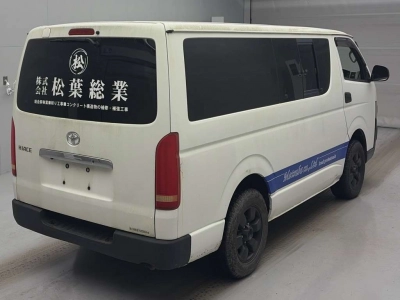 TOYOTA HIACE VAN