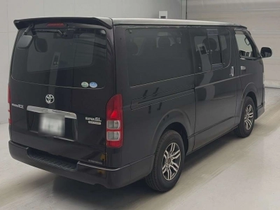 TOYOTA REGIUS VAN