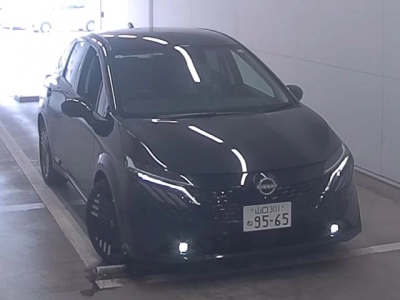 NISSAN AURA