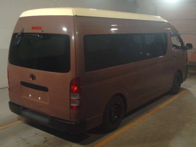 TOYOTA REGIUS VAN