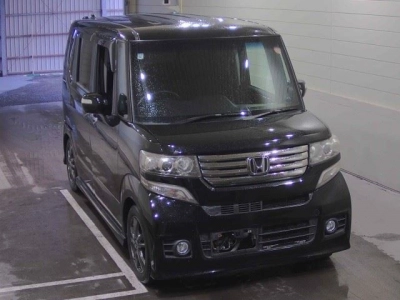 HONDA N BOX CUSTOM