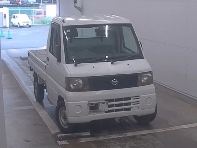 NISSAN CLIPPER TRUCK