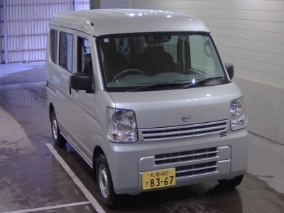 NISSAN NV100 CLIPPER