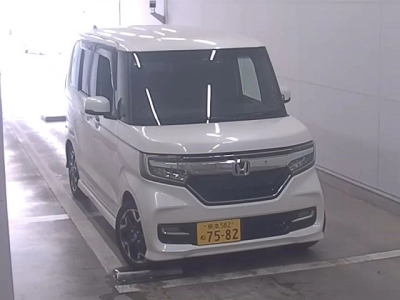 HONDA N BOX CUSTOM