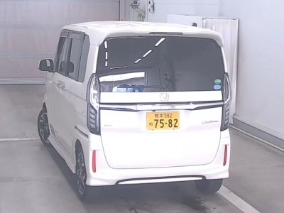 HONDA N BOX CUSTOM
