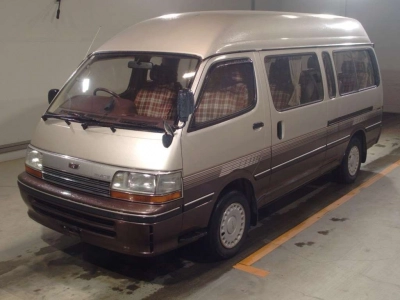 TOYOTA HIACE WAGON