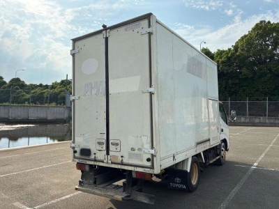 TOYOTA DYNA TRUCK
