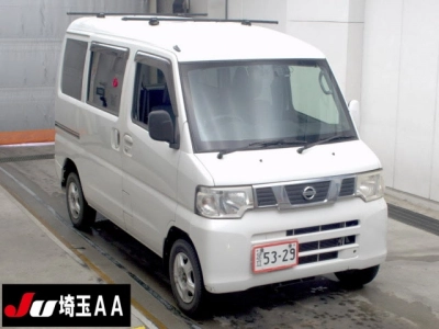 NISSAN NV100 CLIPPER