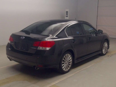 SUBARU LEGACY B4