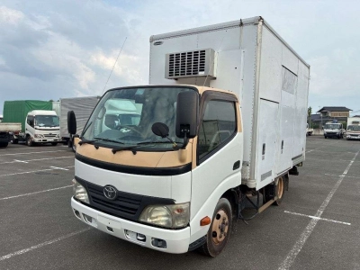 TOYOTA DYNA TRUCK