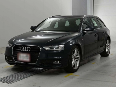 AUDI A4 AVANTE