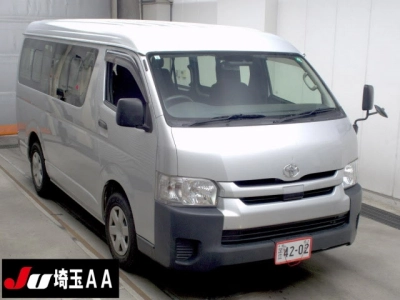 TOYOTA HIACE WAGON