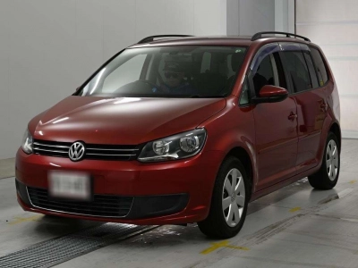 VOLKSWAGEN GOLF TOURAN