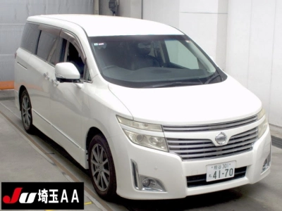 NISSAN ELGRAND