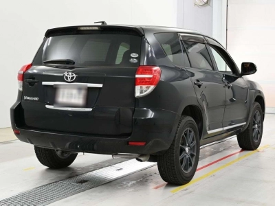 TOYOTA VANGUARD