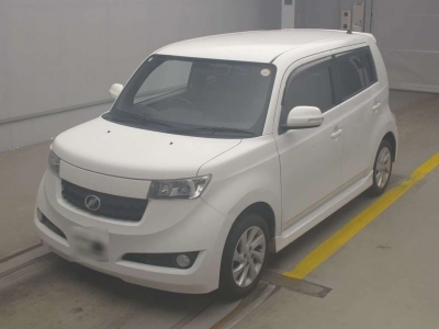 TOYOTA BB