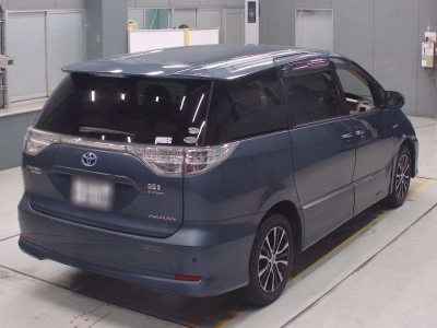TOYOTA ESTIMA HYBRID