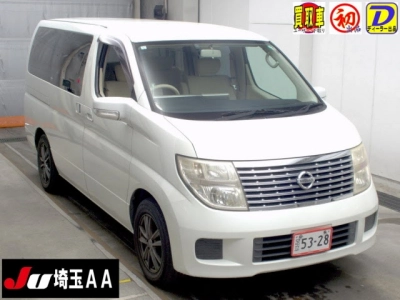NISSAN ELGRAND