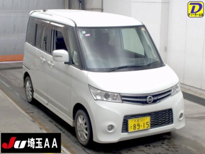 NISSAN ROOX
