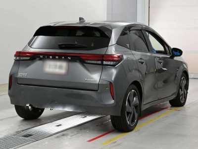 NISSAN AURA