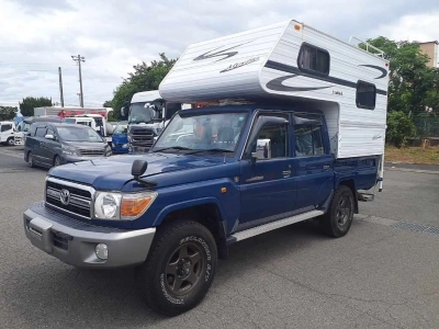 TOYOTA LAND CRUISER 70