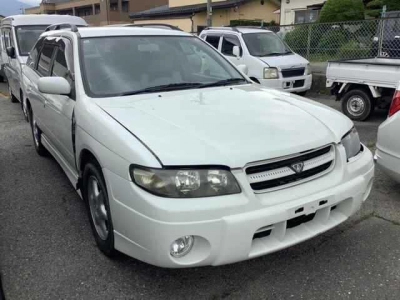 NISSAN AVENIR