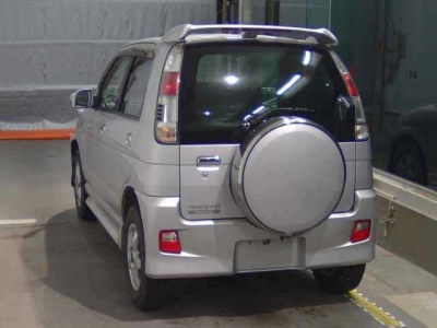 DAIHATSU TERIOS KID