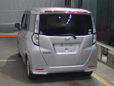 TOYOTA TANK