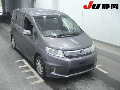 HONDA FREED SPIKE