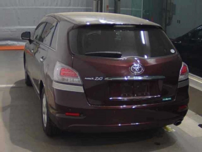 TOYOTA MARK X ZIO