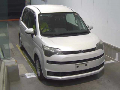 TOYOTA SPADE
