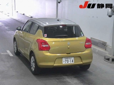 SUZUKI SWIFT