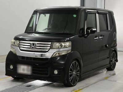 HONDA N BOX CUSTOM