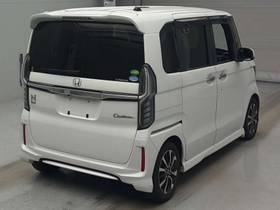HONDA N BOX CUSTOM