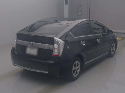 TOYOTA PRIUS PHV