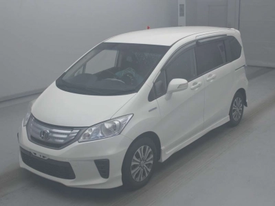 HONDA FREED HYBRID