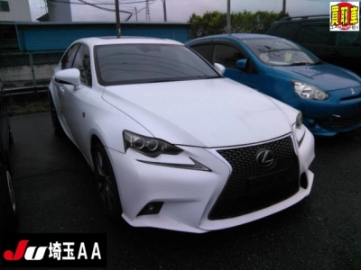 LEXUS IS