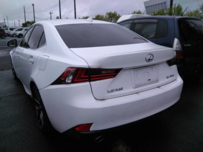 LEXUS IS