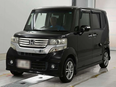 HONDA N BOX CUSTOM