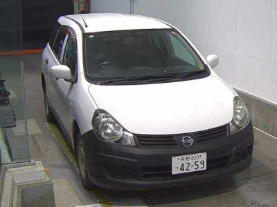 NISSAN AD VAN