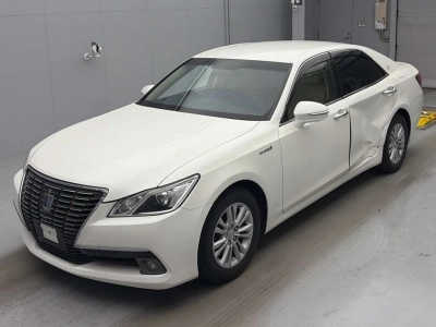 TOYOTA CROWN HYBRID